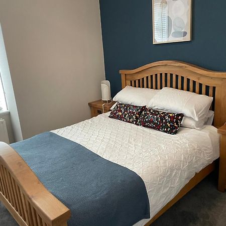 Cosy James Street Park 2 Bedroom, Ground Floor Apartment, Garden Хеленсборо Экстерьер фото